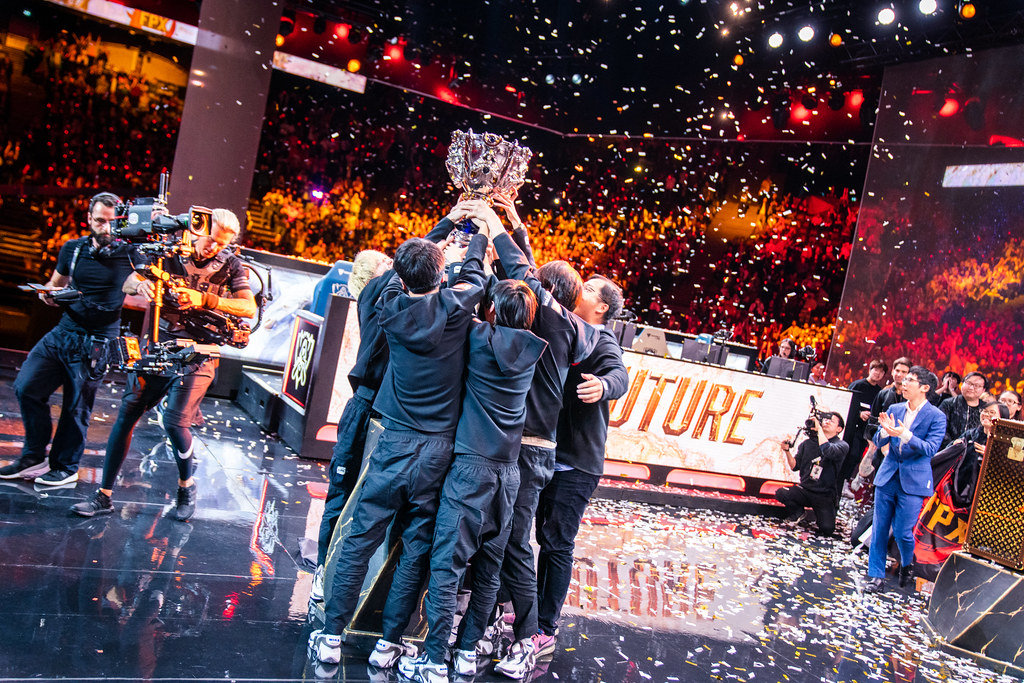 BLG战队爆冷失利100 Thieves,上单教练临危救主成英雄联盟赛事焦点-必威电竞 BLG战队爆冷失利100 Thieves,上单教练临危救主成英雄联盟赛事焦点-必威电竞
